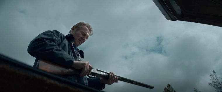Liam Neeson en In the Land of Saints & Sinners, su más reciente película
