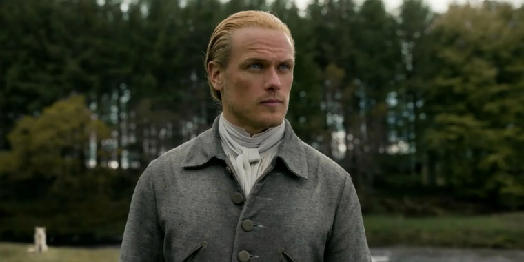 Sam Heughan interpreta a James Fraser en la exitosa ficción de época