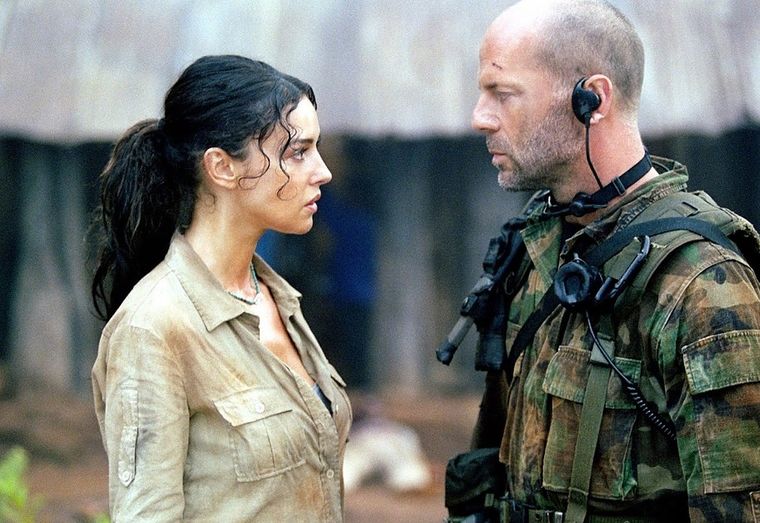 Lágrimas del sol es tendencia a 20 años del estreno