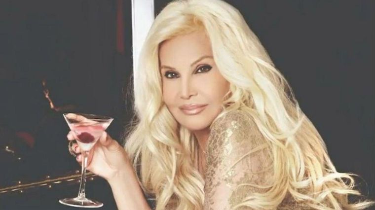 Susana sigue recuperándose de su cuadro de COVID-19