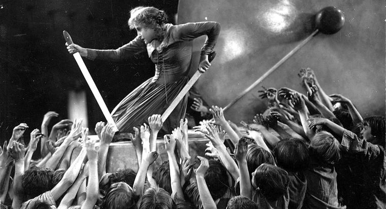 Metrópolis: obra clave de la historia del cine dirigida por Fritz Lang en 1927