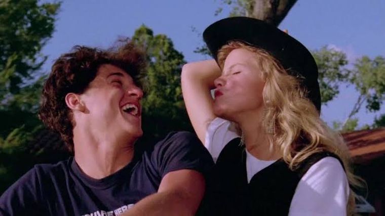 La película está protagonizada por Patrick Dempsey y Amanda Peterson.