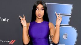 cardi b conquisto a todos con el bikini mas pequeno del mundo