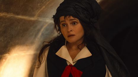 Helena Bonham Carter hizo check-out y una nueva actriz está lista para sumarse a The White Lotus.
