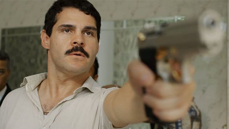 Marco de la O interpreta a Joaquín "El Chapo" Guzmán. Marco de la O interpreta a Joaquín "El Chapo" Guzmán. 