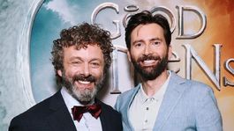 Que Ver | Michael Sheen y David Tennant han formado una dupla explosiva