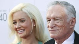Holly Madison junto a Hugh Hefner