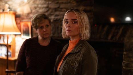 La joven actriz se luce en este envío rodeado de magia y misticismo, que ya se encuentra disponible en Disney+