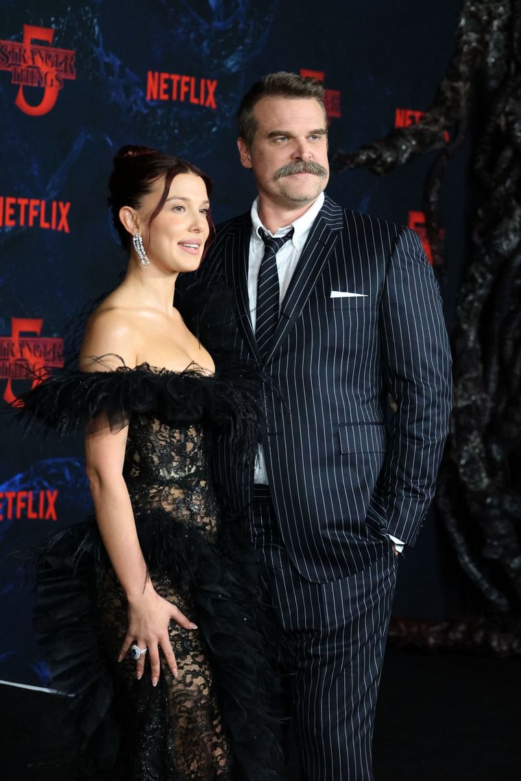 Los actores posaron juntos en la premiere de la temporada 5 de Stranger Things. Los actores posaron juntos en la premiere de la temporada 5 de Stranger Things. 