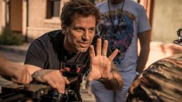 la noticia que dio zack snyder y que los fanaticos no querian escuchar