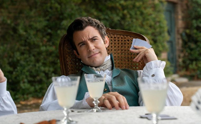 Luke Thompson interpreta a Benedict Bridgerton