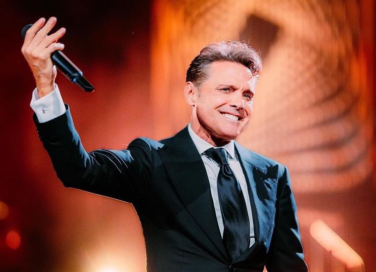 Luis Miguel tuvo que suspender su concierto en Querétaro