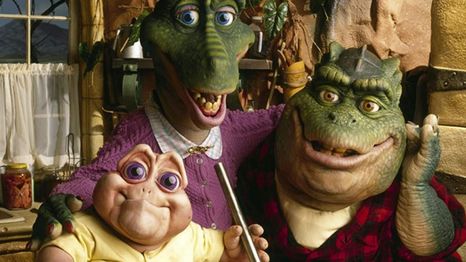 Todas las temporadas de Dinosaurios ya están disponibles en Disney+.