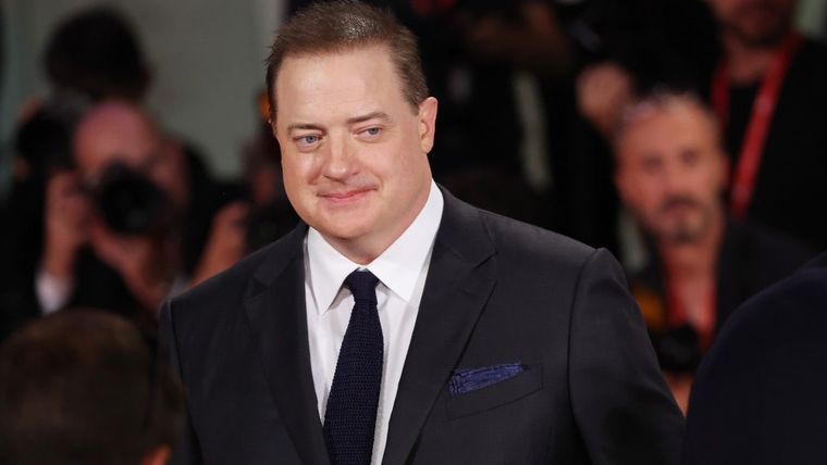 Brendan Fraser en la alfombra roja de La Mostra