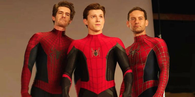Los tres Spidey preparan su llegada a D+