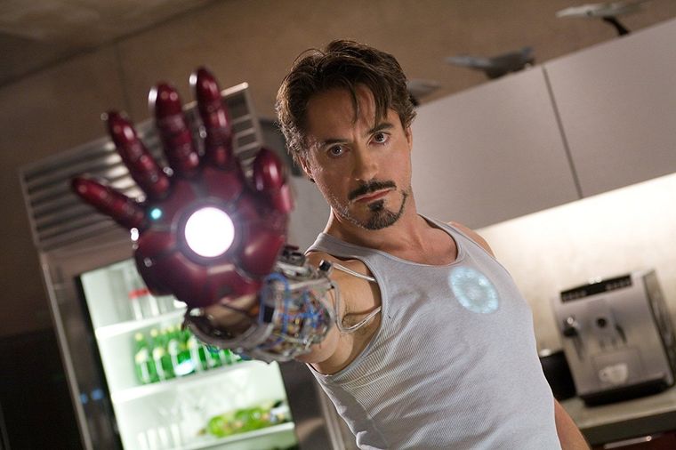 Iron Man es uno de los personajes más adinerados del cine