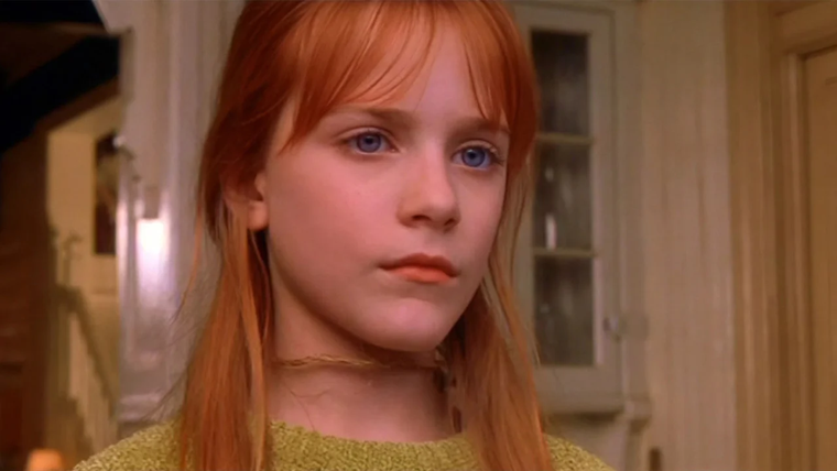 Evan Rachel Wood le dio vida a Kylie Owens, hija mayor de Sally Owens (Nicole Kidman). Evan Rachel Wood le dio vida a Kylie Owens, hija mayor de Sally Owens (Nicole Kidman).