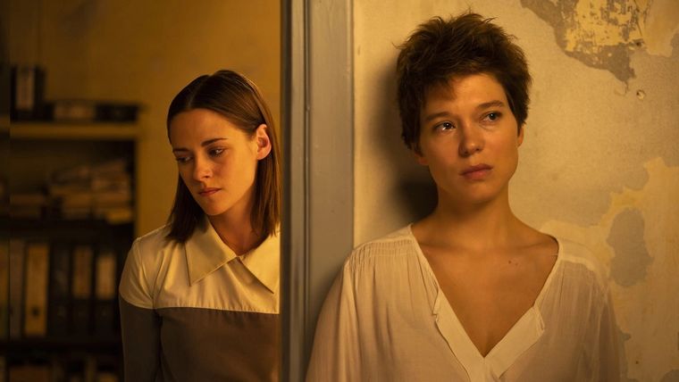 Léa Seydoux y Kristen Stewart protagonizan Crímenes del futuro, una película de David Cronenberg