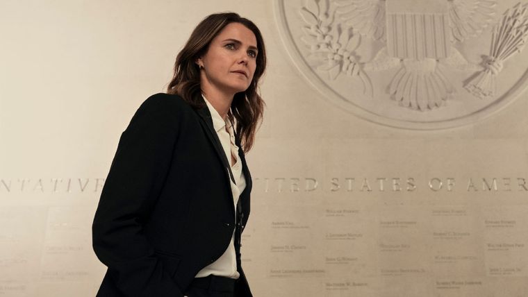 Keri Russell interpreta a Kate Wyler en La diplomática. Keri Russell interpreta a Kate Wyler en La diplomática. 