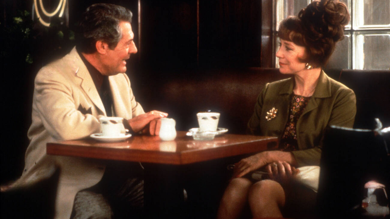 Shirley MacLaine y Marcello Mastroianni protagonizan esta comedia romántica. 