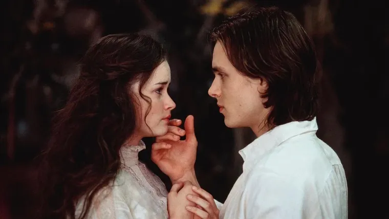 Alexis Bledel, Ben Kingsley, Sissy Spacek, Amy Irving, Victor Garber, Jonathan Jackson, Scott Bairstow y William Hurt son parte del elenco de la película. Alexis Bledel, Ben Kingsley, Sissy Spacek, Amy Irving, Victor Garber, Jonathan Jackson, Scott Bairstow y William Hurt son parte del elenco de la película.