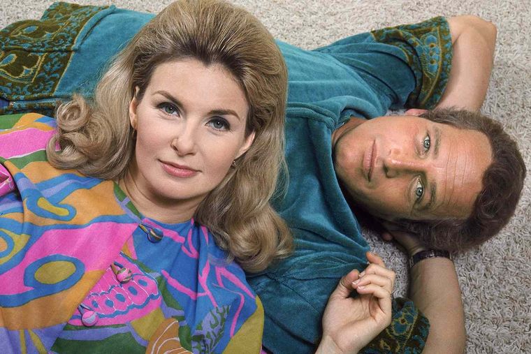 Subastan el anillo de compromiso y otros recuerdos de Joanne Woodward y Paul Newman