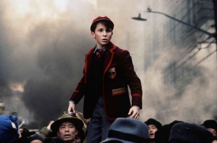 Christian Bale protagoniza El imperio del sol, un elogiado film sobre la Segunda Guerra Mundial.