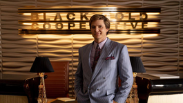 Pedro Pascal como Maxwell Lord en Wonder Woman 1984.