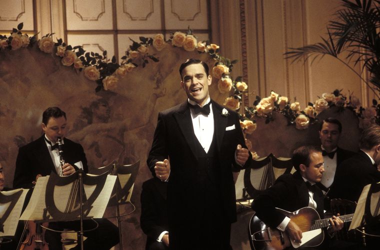 Varios artistas musicales tienen apariciones en la película Varios artistas musicales tienen apariciones en la película 