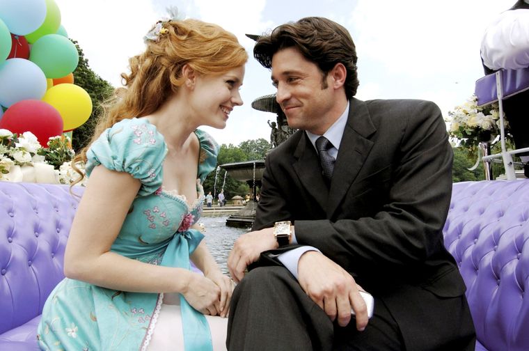 Amy Adams y Patrick Dempsey en Enchanted (2007)