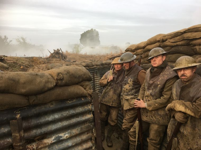 Final del viaje (2017), dirigida por Saul Dibb.