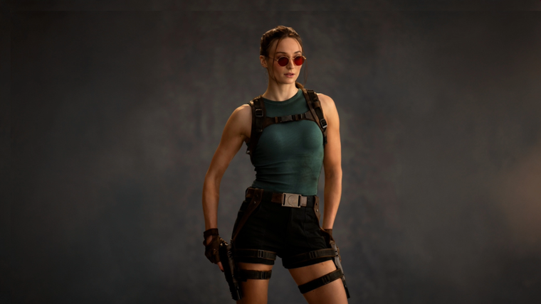 La primera imagen de Sophie Turner como Lara Croft. La primera imagen de Sophie Turner como Lara Croft.