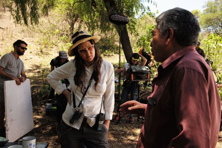 Lucrecia Martel durante la filmación de Nuestra tierra. Lucrecia Martel durante la filmación de Nuestra tierra.