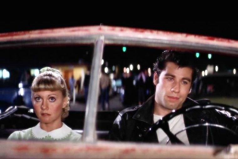 La banda sonora de Grease se convirtió en todo un éxito. La banda sonora de Grease se convirtió en todo un éxito. 
