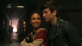 Lauren Ridloff recuerda el rodaje de Eternals y la ayuda que recibió de Angelina