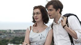 Que Ver | Anne Hathaway y Jim Sturgess protagonizan One Day, estrenada en 2011