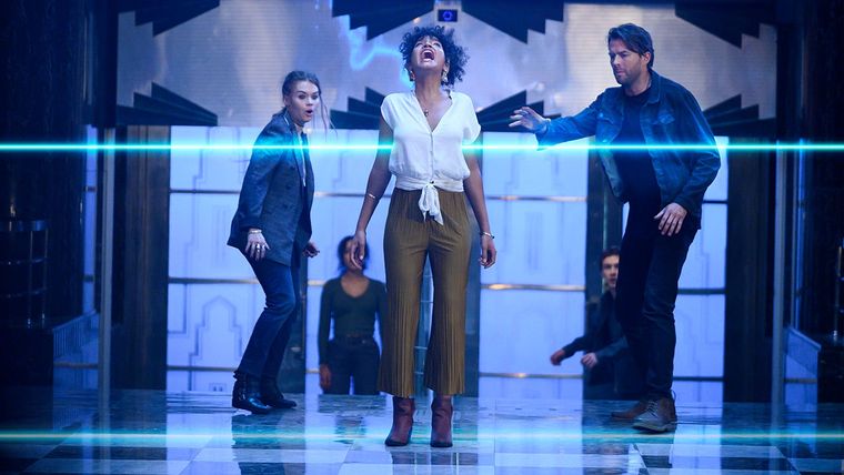 Una propuesta macabra que juega con la tensión y el ingenio del público. Una propuesta macabra que juega con la tensión y el ingenio del público.