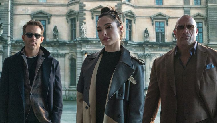 Red Notice una vez más desplazada. Red Notice una vez más desplazada.