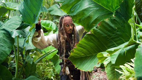 Johnny Depp como el capitán Jack Sparrow