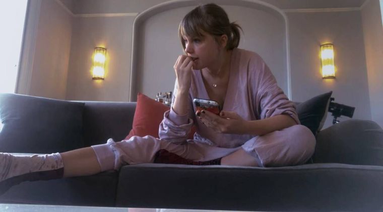 El documental fue dirigido por Lana Wilson. El documental fue dirigido por Lana Wilson.