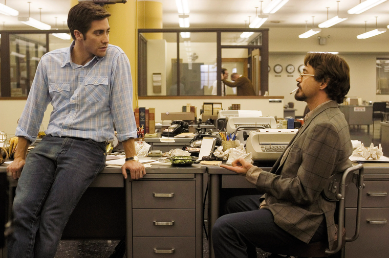 Protagonizada por Jake Gyllenhaal y Robert Downey Jr., la película reconstruye la investigación del famoso asesino del Zodíaco, responsable de una serie de crímenes en California a fines de los años '60 Protagonizada por Jake Gyllenhaal y Robert Downey Jr., la película reconstruye la investigación del famoso asesino del Zodíaco, responsable de una serie de crímenes en California a fines de los años '60