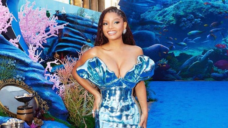 La actriz interpretó por primera vez una canción de la esperada película.