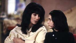 Cher y Winona Ryder lideran esta emotiva película ahora disponible en Netflix Cher y Winona Ryder lideran esta emotiva película ahora disponible en Netflix