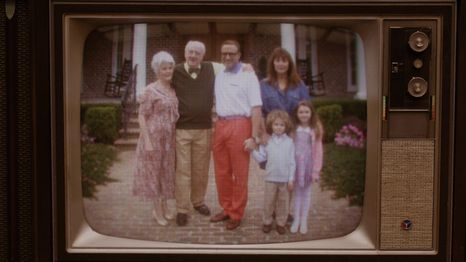 Un título esencial del cine de terror del siglo XXI. Un título esencial del cine de terror del siglo XXI.