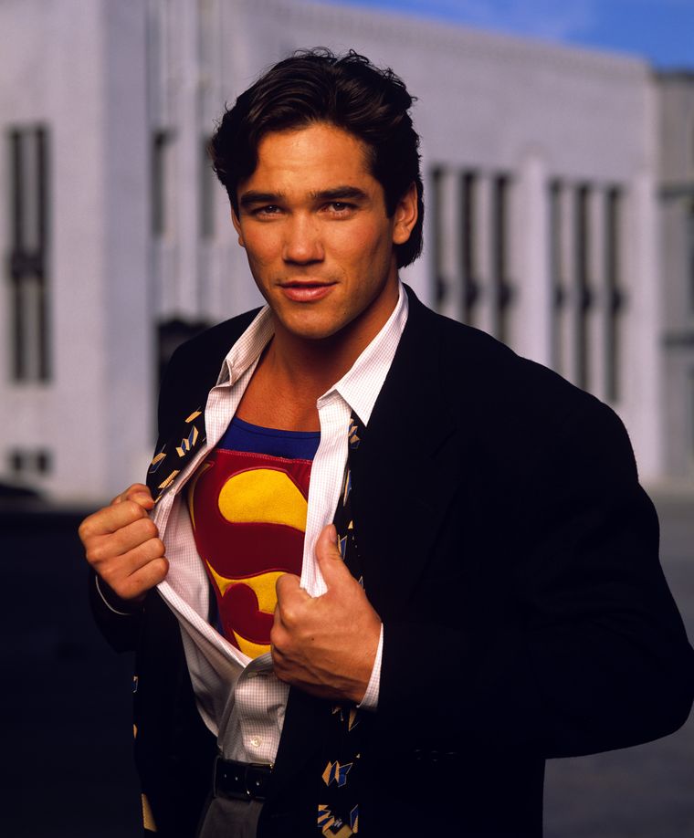 El actor protagonizó la serie Lois y Clark: Las nuevas aventuras de Superman. El actor protagonizó la serie Lois y Clark: Las nuevas aventuras de Superman.