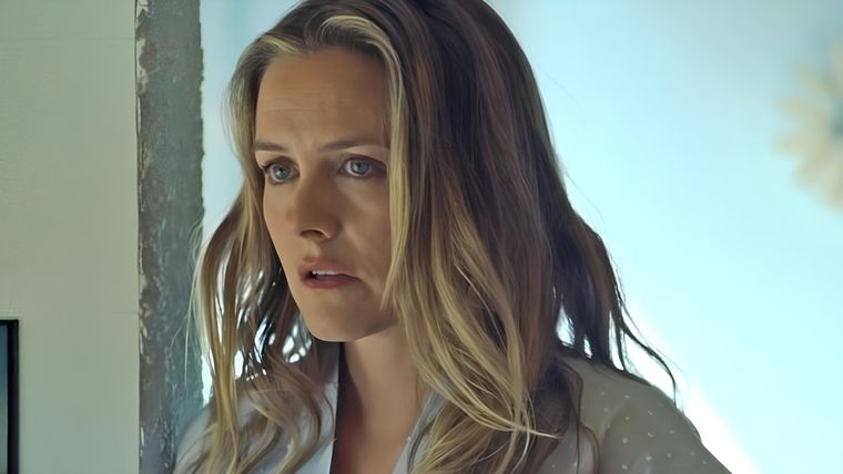 Alicia Silverstone protagoniza Irish Blood, una nueva miniserie de misterio imperdible.