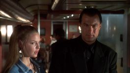 Steven Seagal en Under siege
