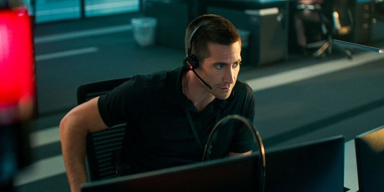 Jake se luce como el operario del 911 en The Guilty