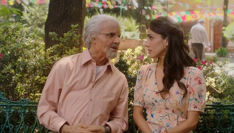 Osvaldo Benavides y Sandra Echeverría protagonizan la cinta. 