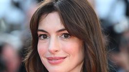 Anne Hathaway tiene dos hijos junto al actor y productor Adam Shulman.